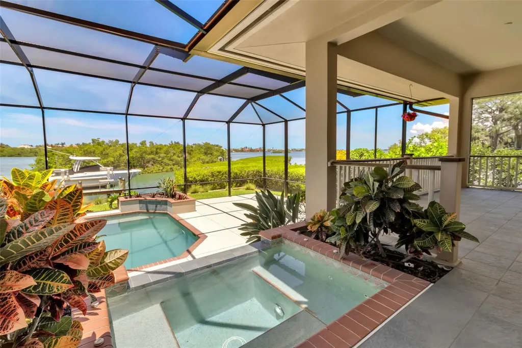 612 Laurel Road W Nokomis FL 34275