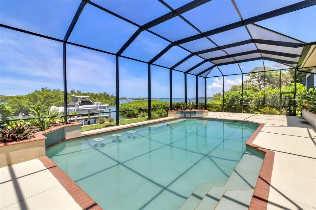 612 Laurel Road W Nokomis FL 34275