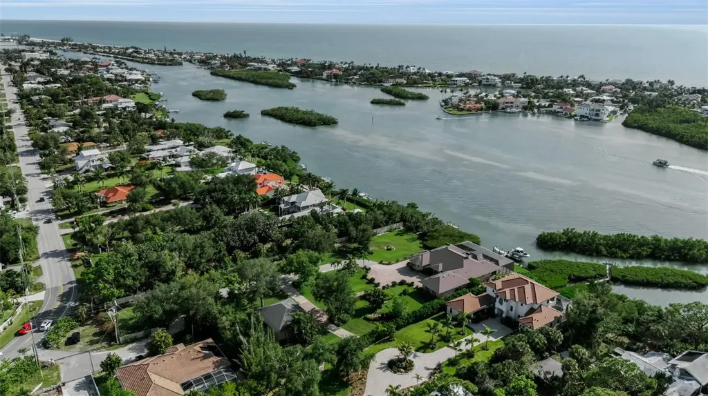 612 Laurel Road W Nokomis FL 34275