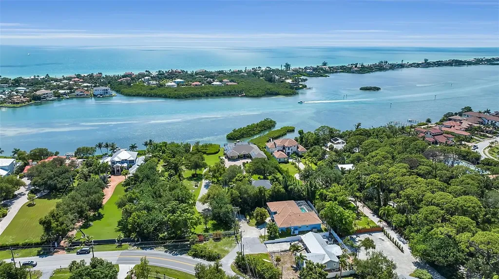 612 Laurel Road W Nokomis FL 34275