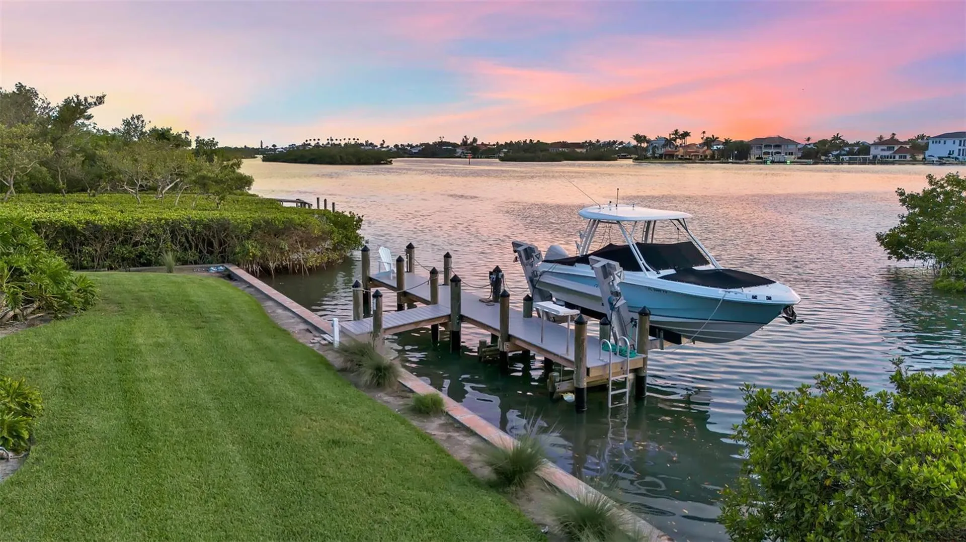 612 Laurel Road W Nokomis FL 34275