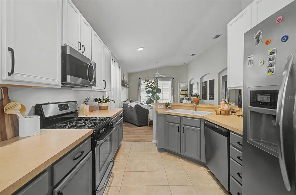 19309 Weymouth Drive Land O Lakes FL 34638