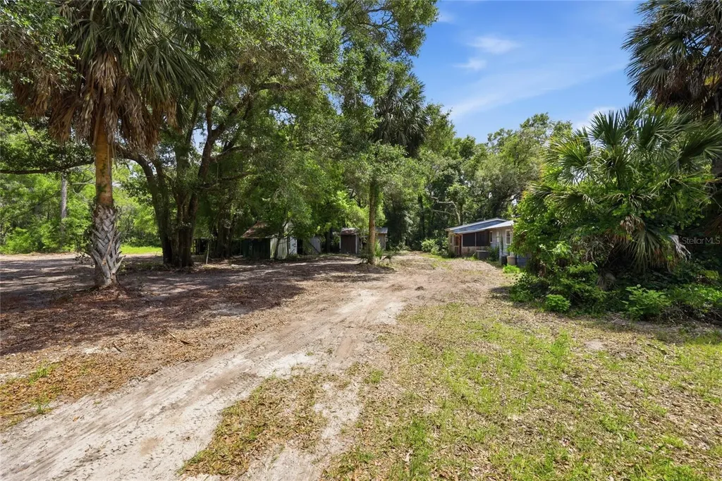 9580 NE Highway 351 Old Town FL 32680