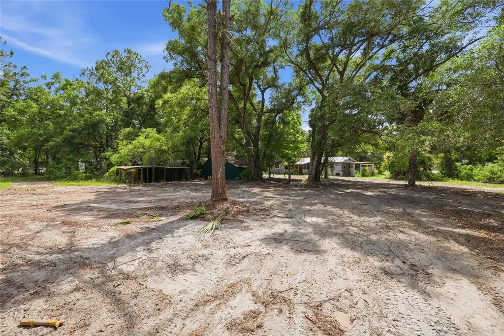 9580 NE Highway 351 Old Town FL 32680