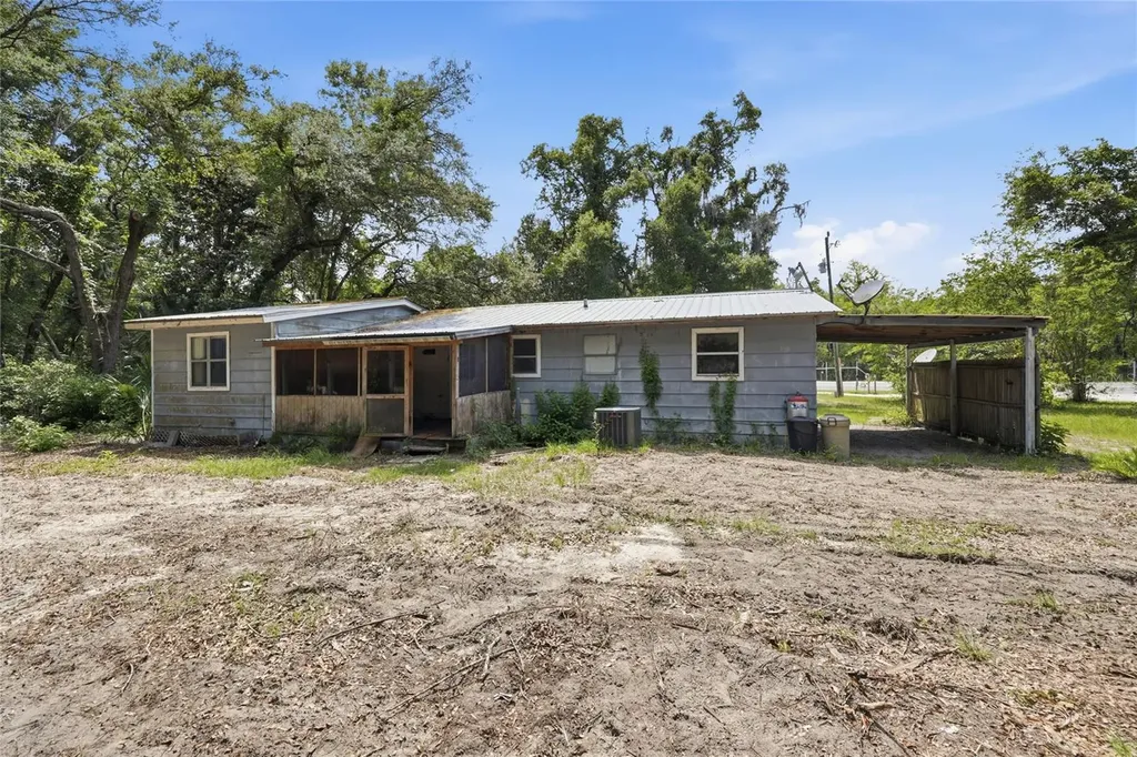 9580 NE Highway 351 Old Town FL 32680