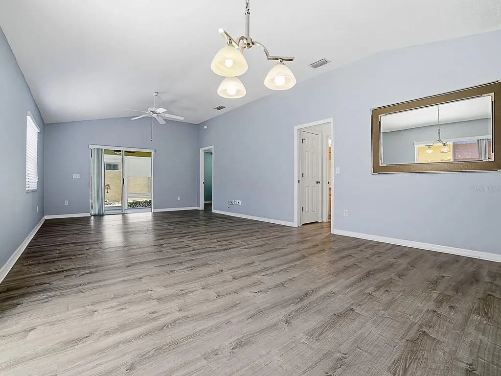 872 Winchester Court The Villages FL 32162