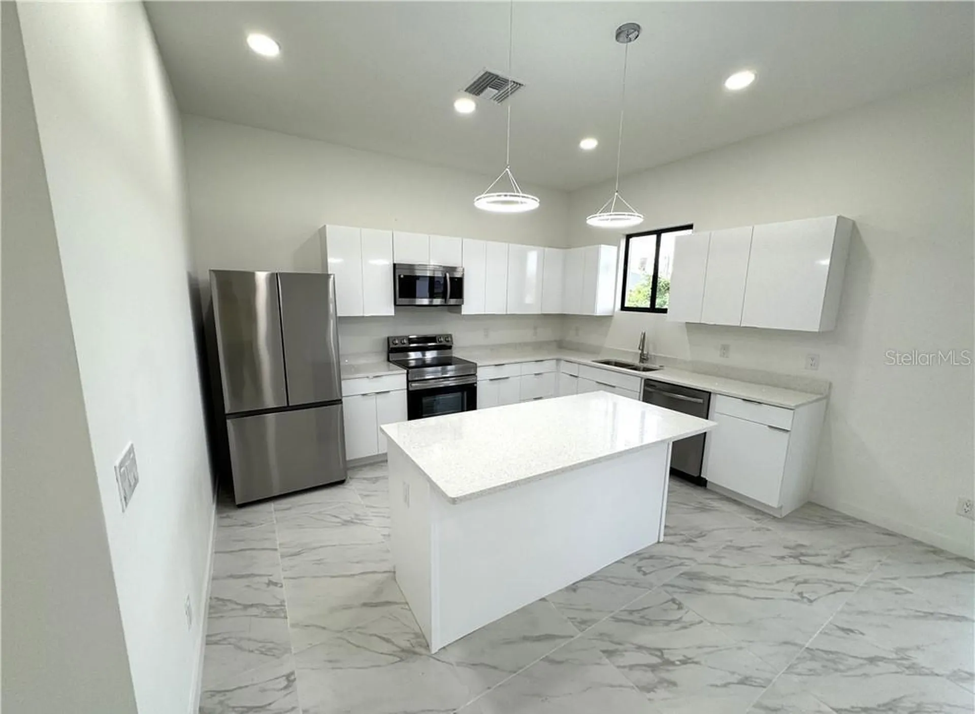 1247 Kismet Parkway W Cape Coral FL 33993