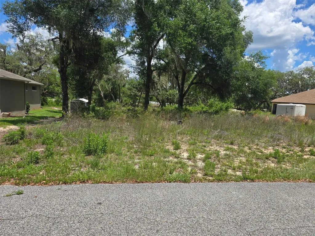5066 Westlake Boulevard Dade City FL 33523