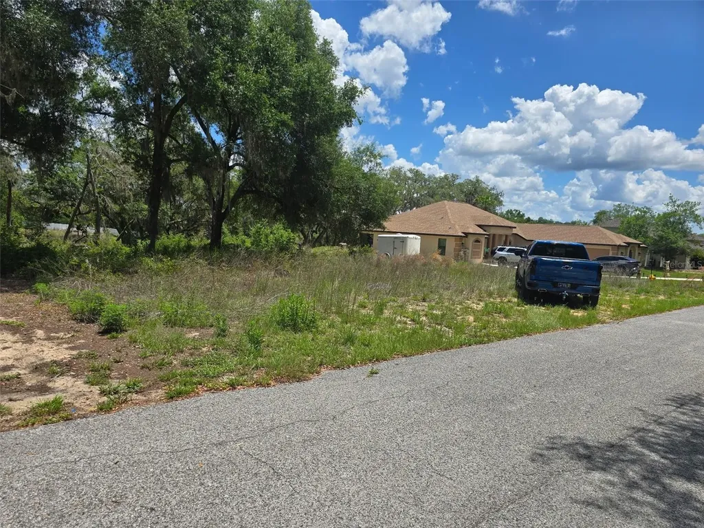 5066 Westlake Boulevard Dade City FL 33523