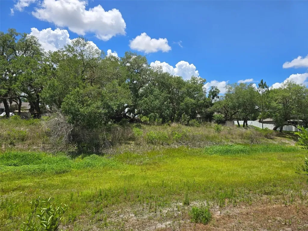 5066 Westlake Boulevard Dade City FL 33523