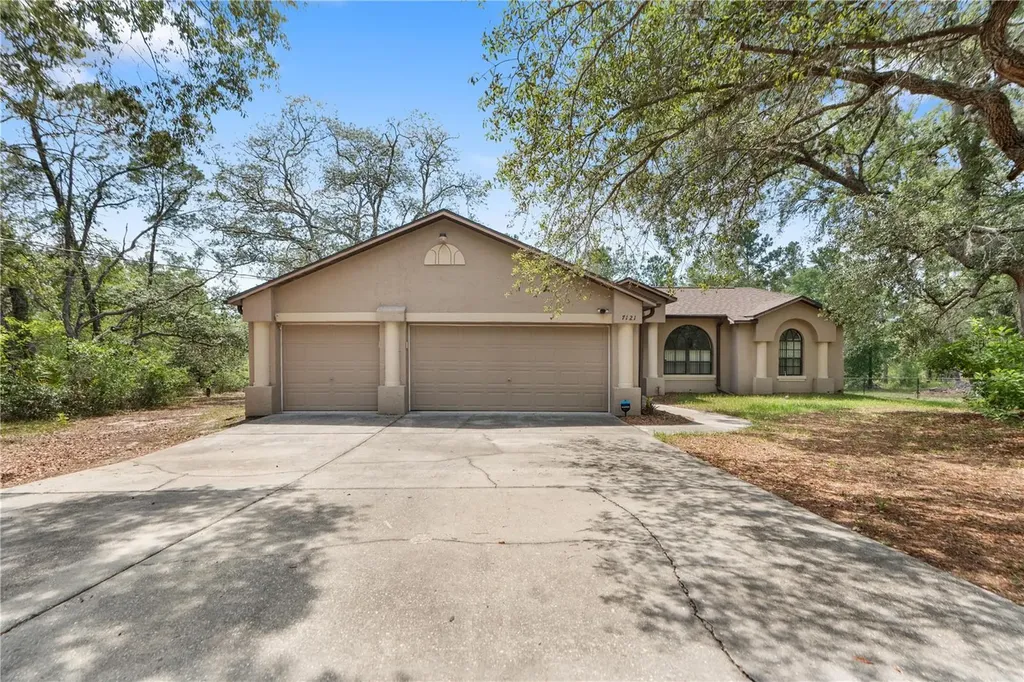 Weeki Wachee FL 34613