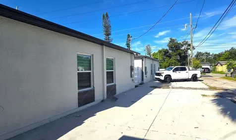 3091 15th Avenue S St Petersburg FL 33712