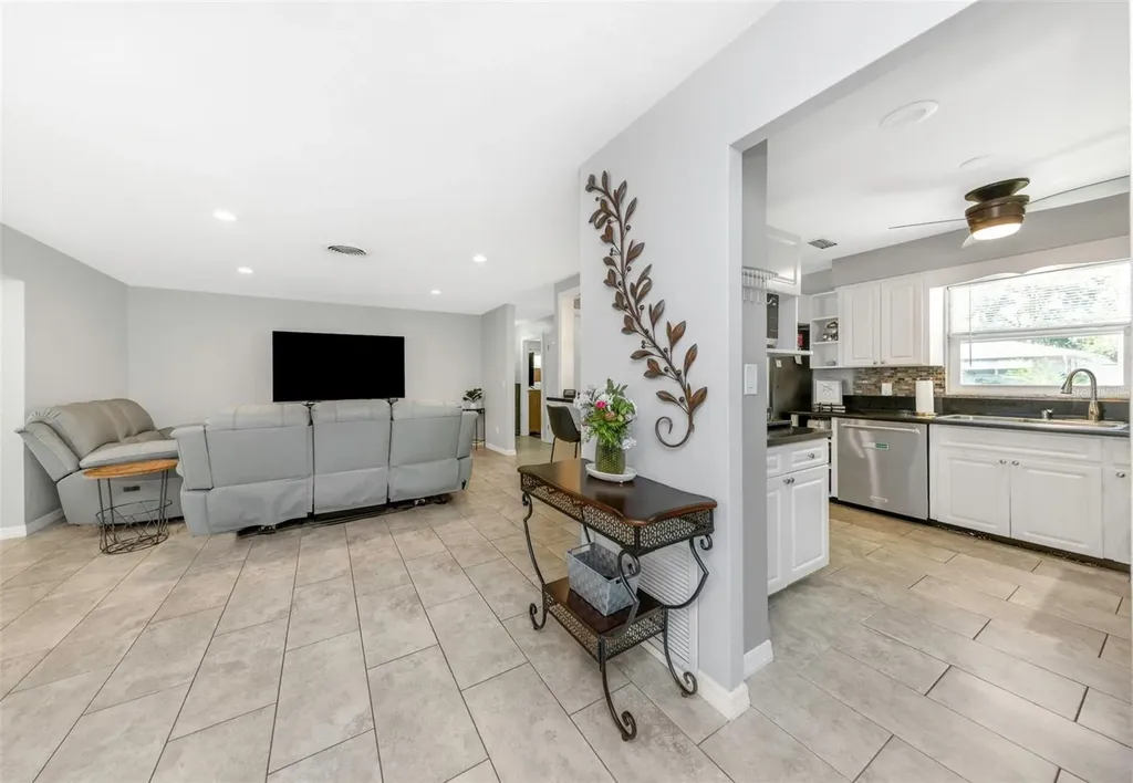 2465 Burnice Drive Clearwater FL 33764