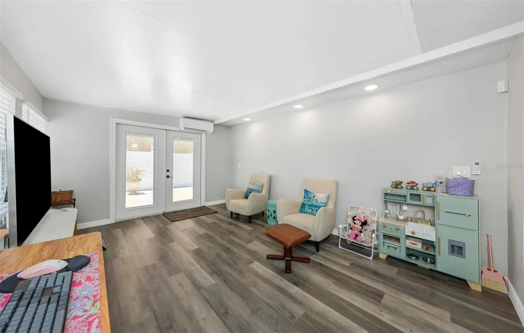 2465 Burnice Drive Clearwater FL 33764