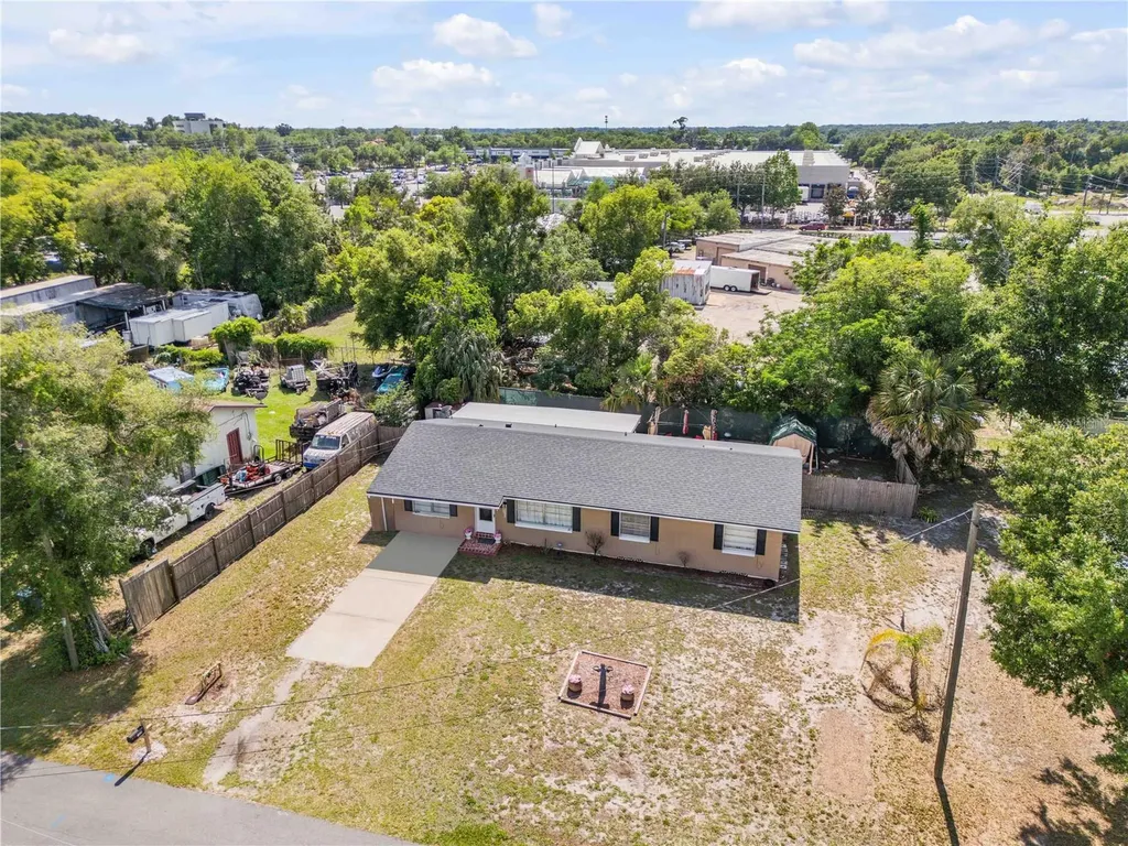 1520 Newport Avenue Deland FL 32724