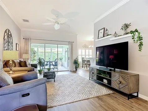 28 Knoll Wood Drive Poinciana FL 34759