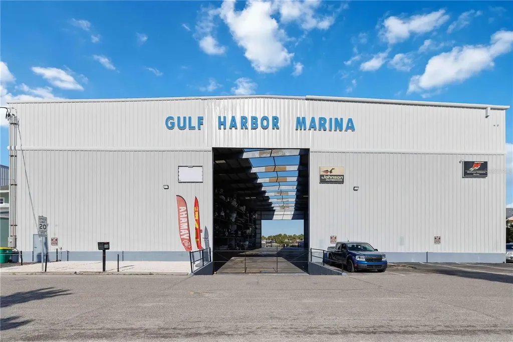 100 Circuit Road Nokomis FL 34275