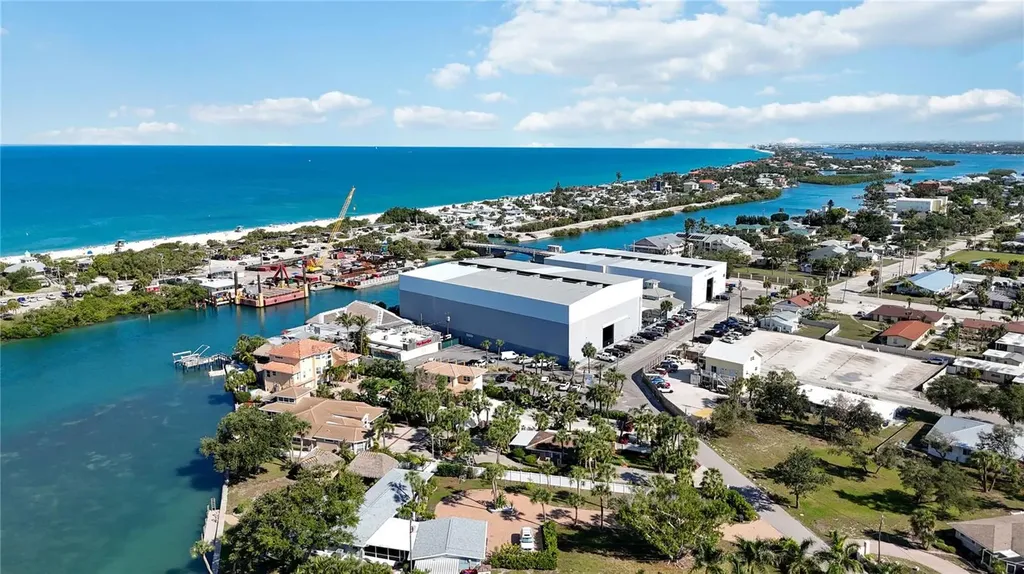 100 Circuit Road Nokomis FL 34275