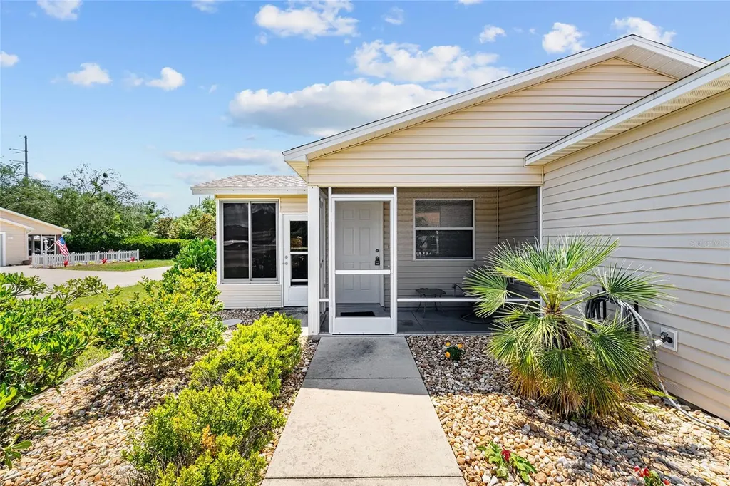 17300 SE 93rd Heyward Avenue The Villages FL 32162