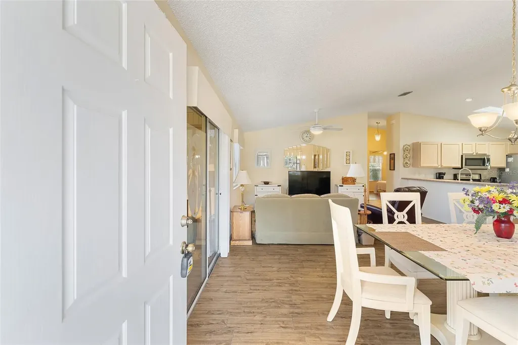 17300 SE 93rd Heyward Avenue The Villages FL 32162