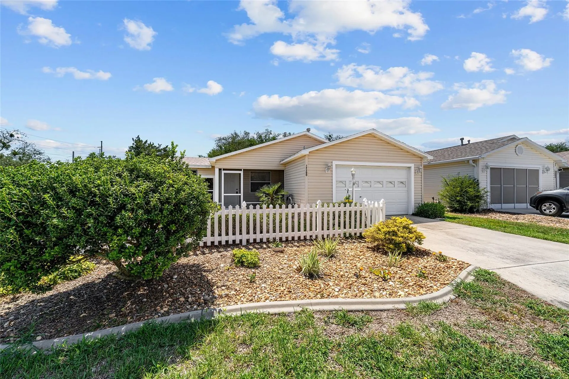 17300 SE 93rd Heyward Avenue The Villages FL 32162