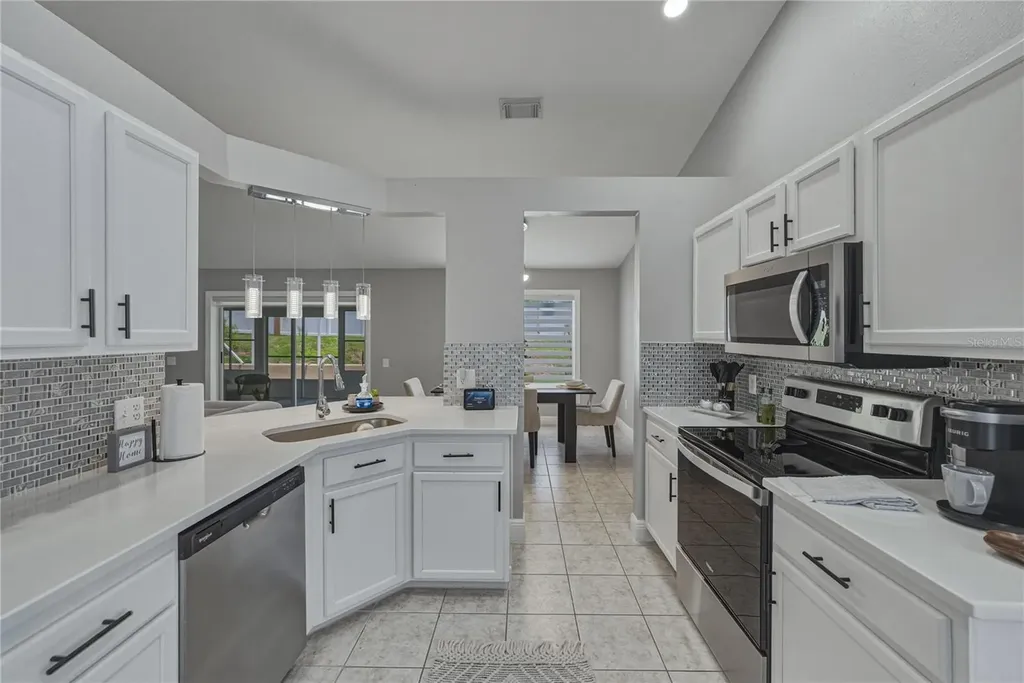 4552 Steel Dust Lane Lutz FL 33559