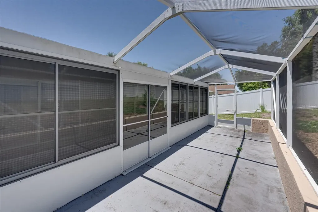 4552 Steel Dust Lane Lutz FL 33559