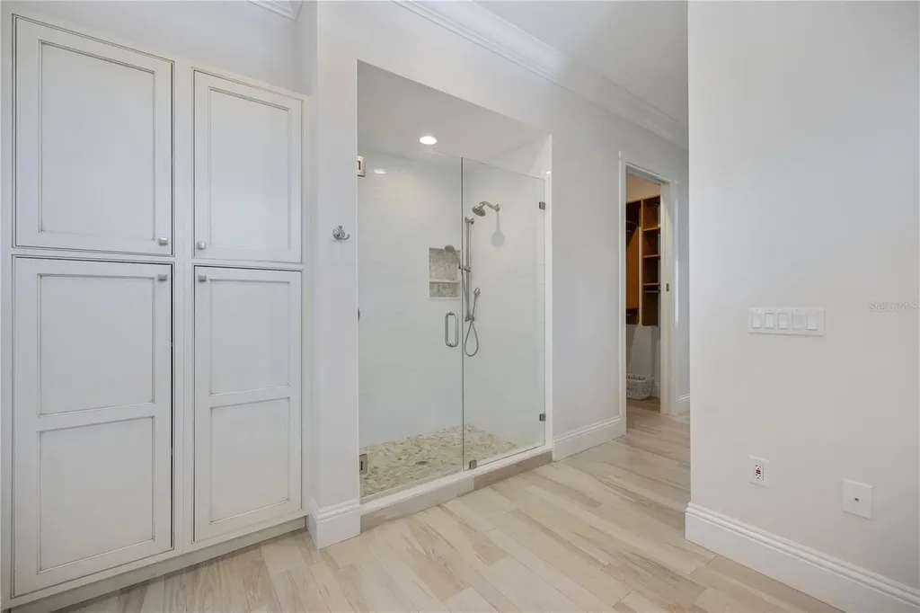 3919 Roberts Point Road Sarasota FL 34242