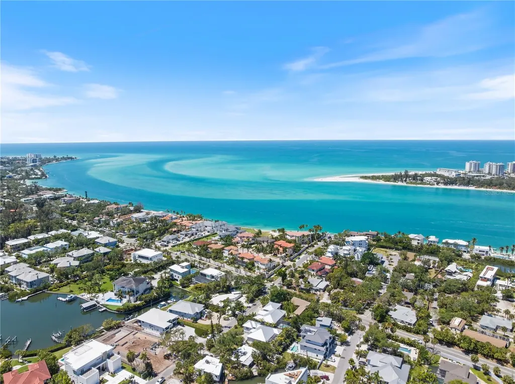 3919 Roberts Point Road Sarasota FL 34242