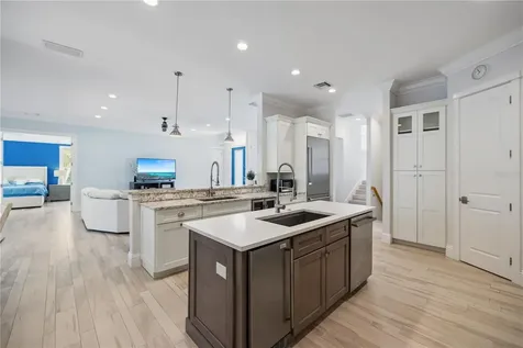 3919 Roberts Point Road Sarasota FL 34242