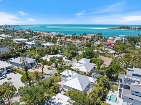 3919 Roberts Point Road Sarasota FL 34242