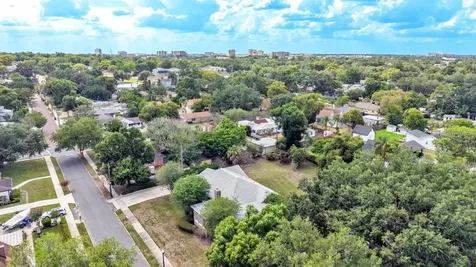 747 S Clayton Avenue Lakeland FL 33801