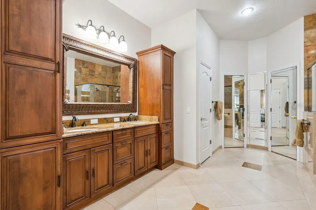 5626 Bay Side Drive Orlando FL 32819