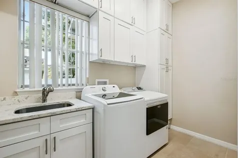 5626 Bay Side Drive Orlando FL 32819