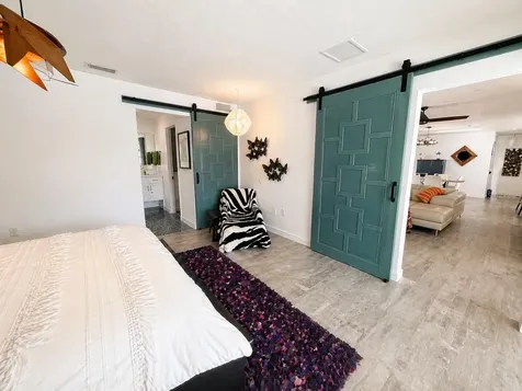 2806 Satsuma Drive Sarasota FL 34239