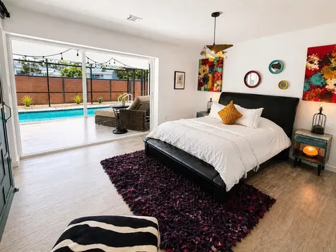 2806 Satsuma Drive Sarasota FL 34239