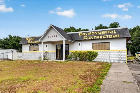 10221 Us Highway 301 Dade City FL 33525