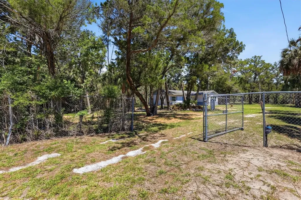6244 Colony Circle Weeki Wachee FL 34607