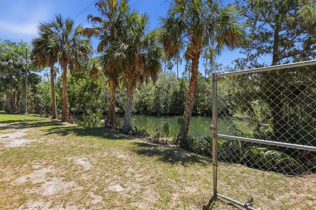 6244 Colony Circle Weeki Wachee FL 34607
