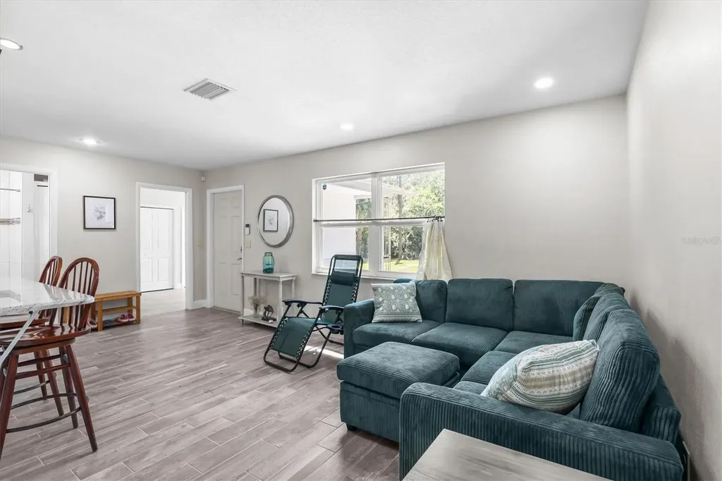 6244 Colony Circle Weeki Wachee FL 34607