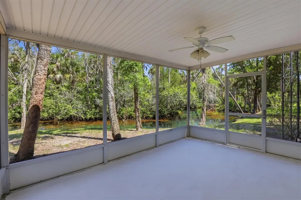 6244 Colony Circle Weeki Wachee FL 34607