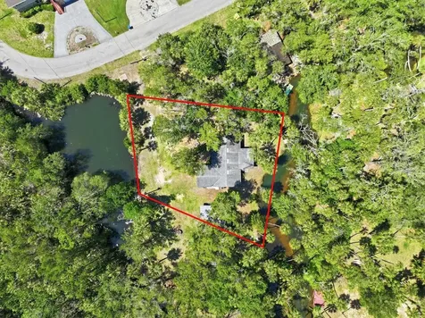 6244 Colony Circle Weeki Wachee FL 34607
