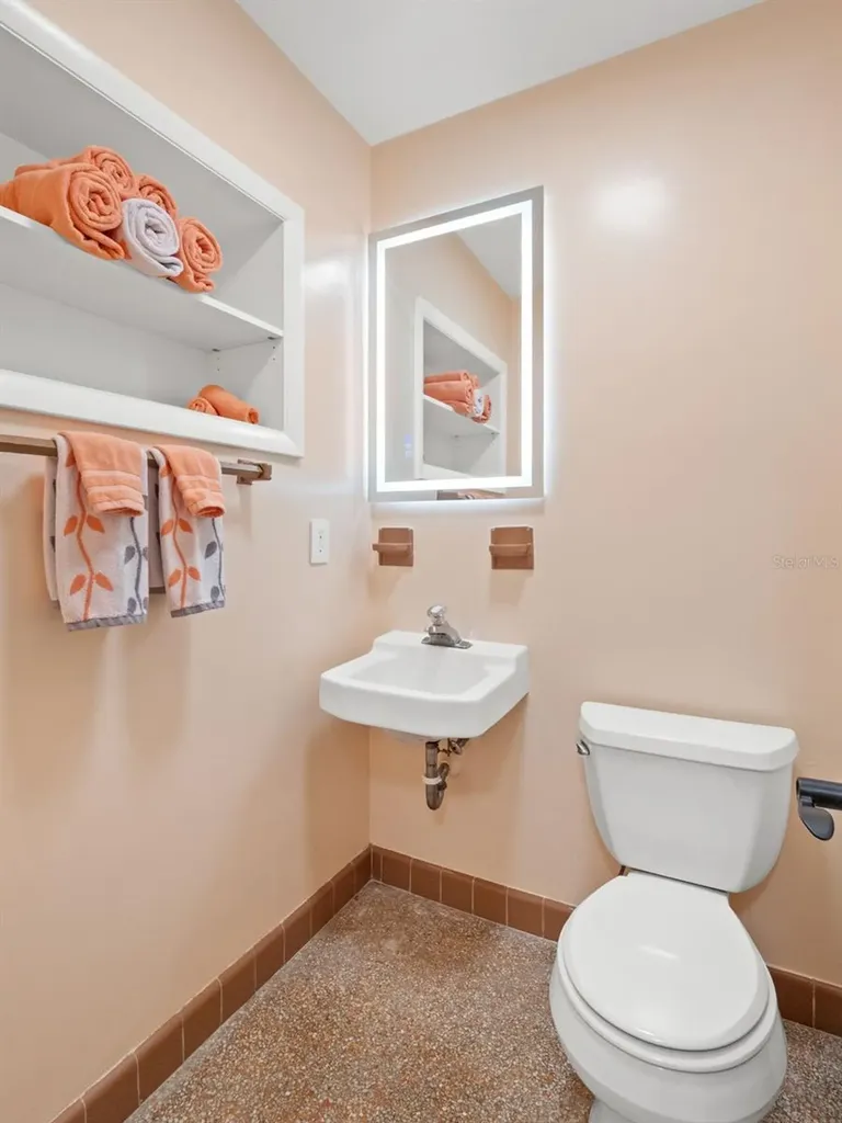 27 Columbine Trail Debary FL 32713