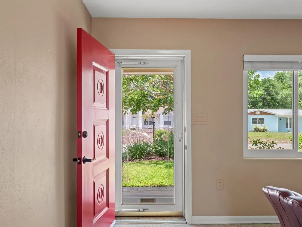 27 Columbine Trail Debary FL 32713
