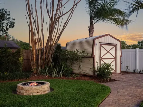 27 Columbine Trail Debary FL 32713