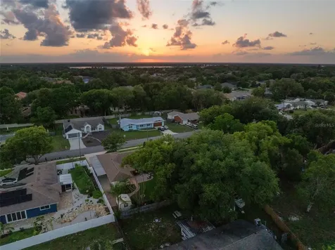 27 Columbine Trail Debary FL 32713