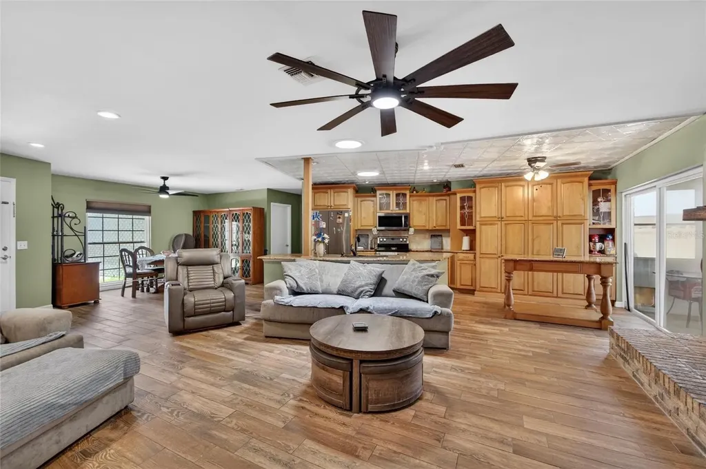 13318 Hollowbend Lane Riverview FL 33569