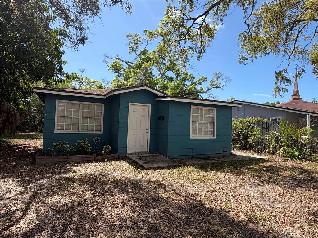 2410 18th Avenue S St Petersburg FL 33712