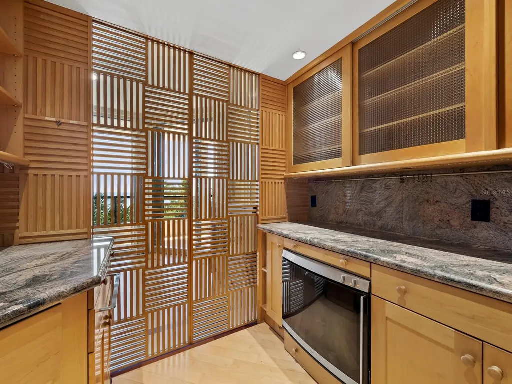 1211 Gulf Of Mexico Drive Longboat Key FL 34228