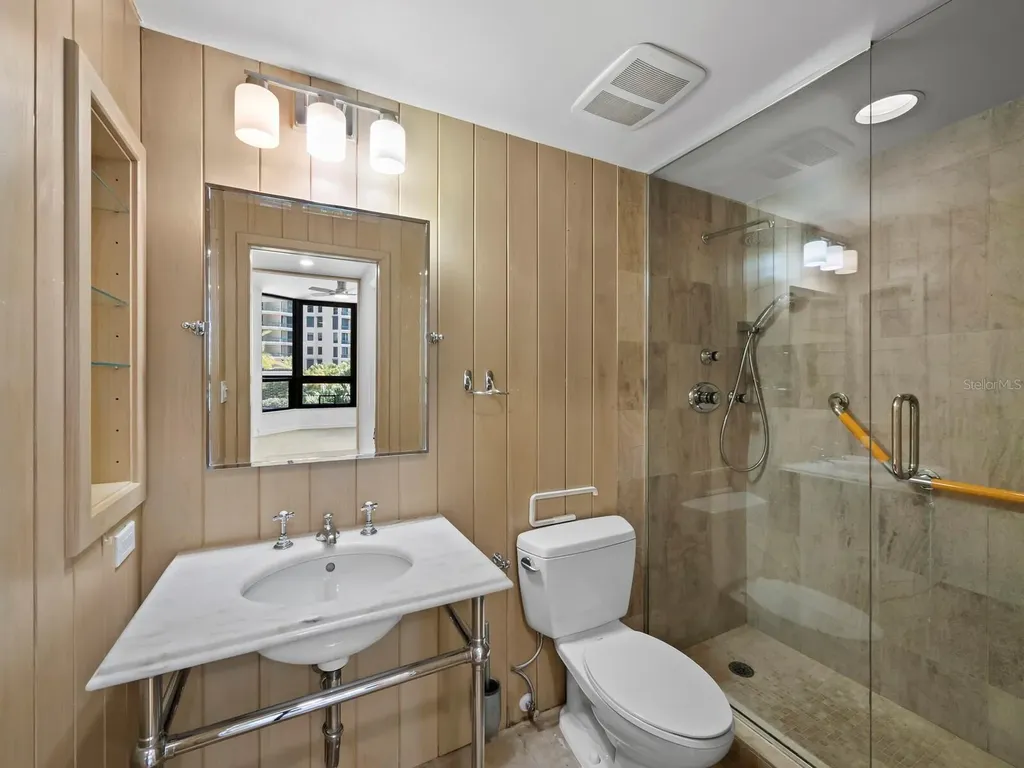 1211 Gulf Of Mexico Drive Longboat Key FL 34228